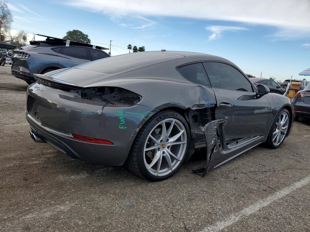 2024 PORSCHE CAYMAN BASE photo 7