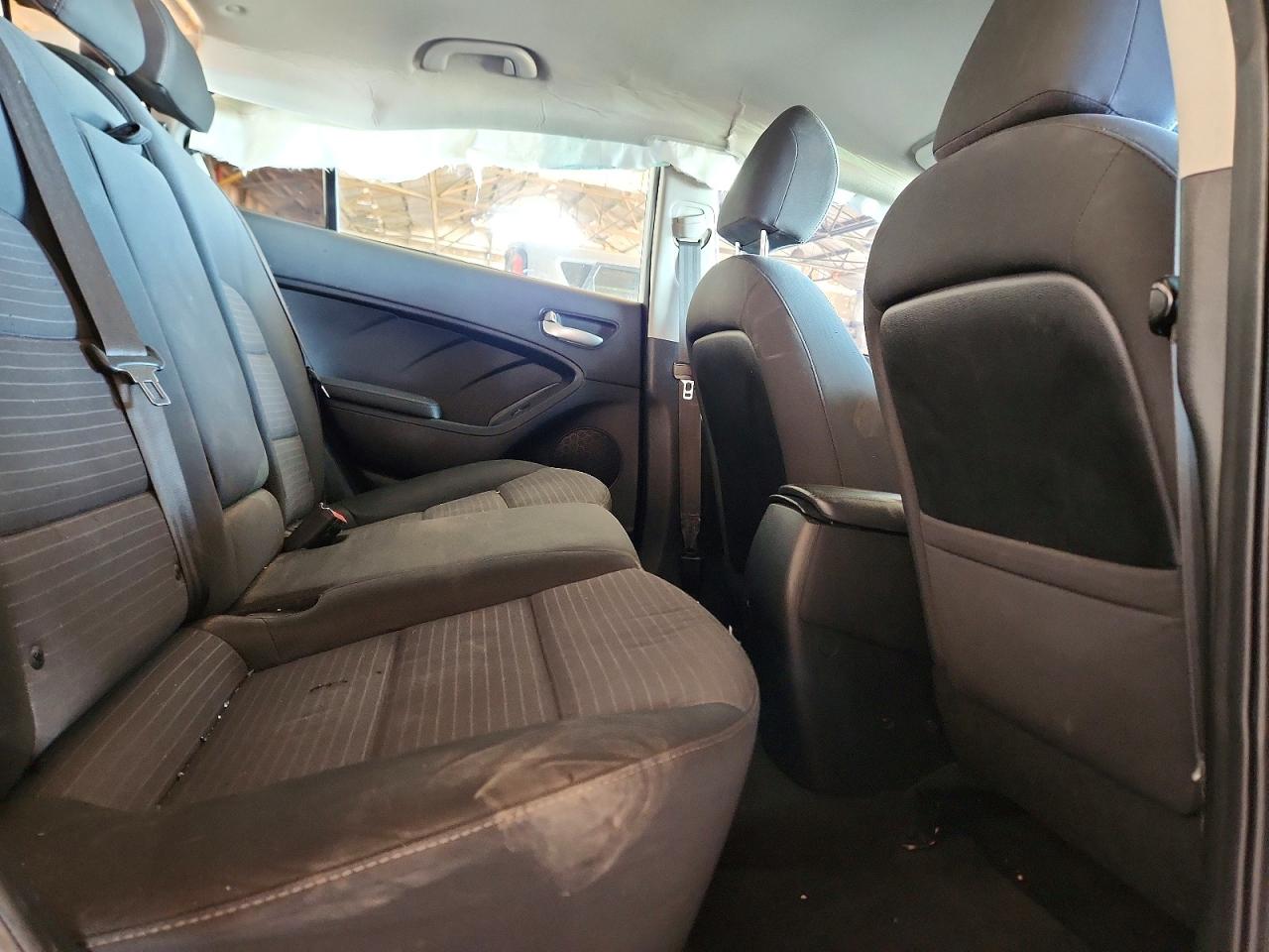 2018 KIA FORTE LX photo 28