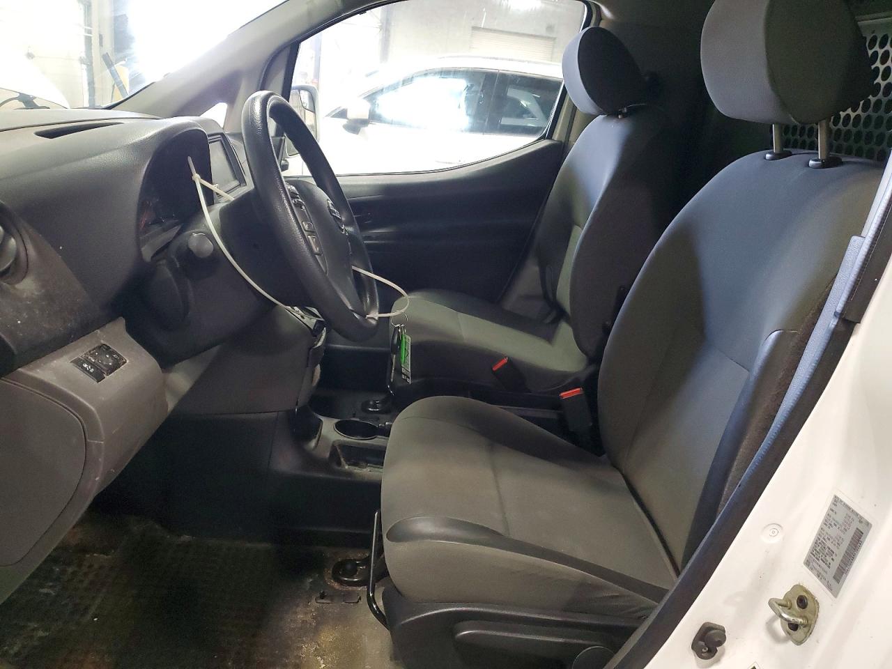 2021 NISSAN NV200 SV photo 13