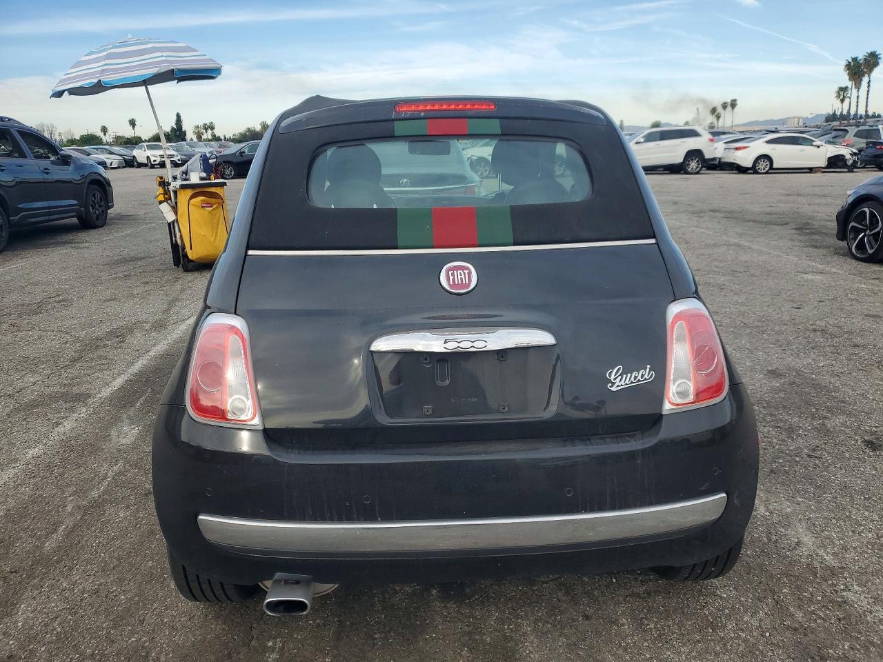 2012 FIAT 500 LOUNGE photo 6