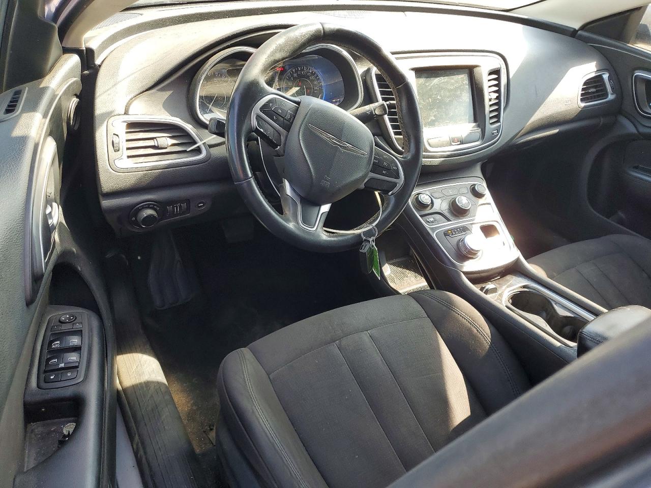 2015 CHRYSLER 200 LIMITED photo 8