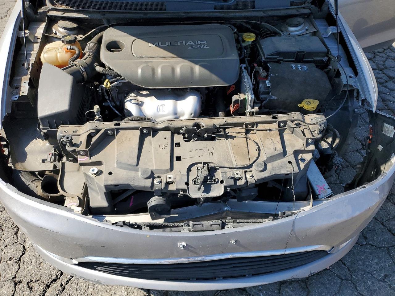 2015 CHRYSLER 200 LIMITED photo 11