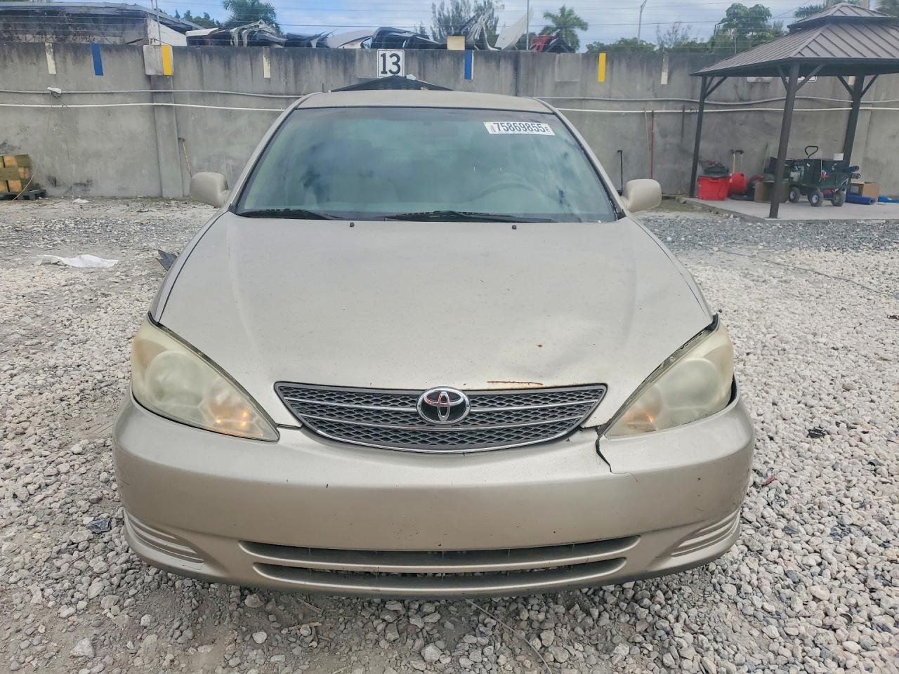 2003 TOYOTA CAMRY LE photo 13