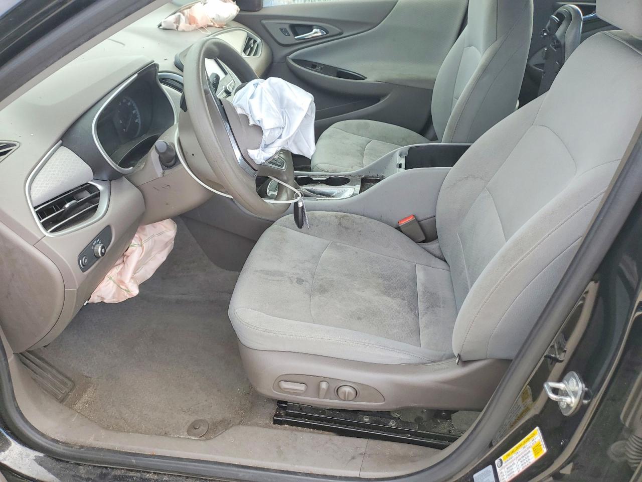 2017 CHEVROLET MALIBU LS photo 7