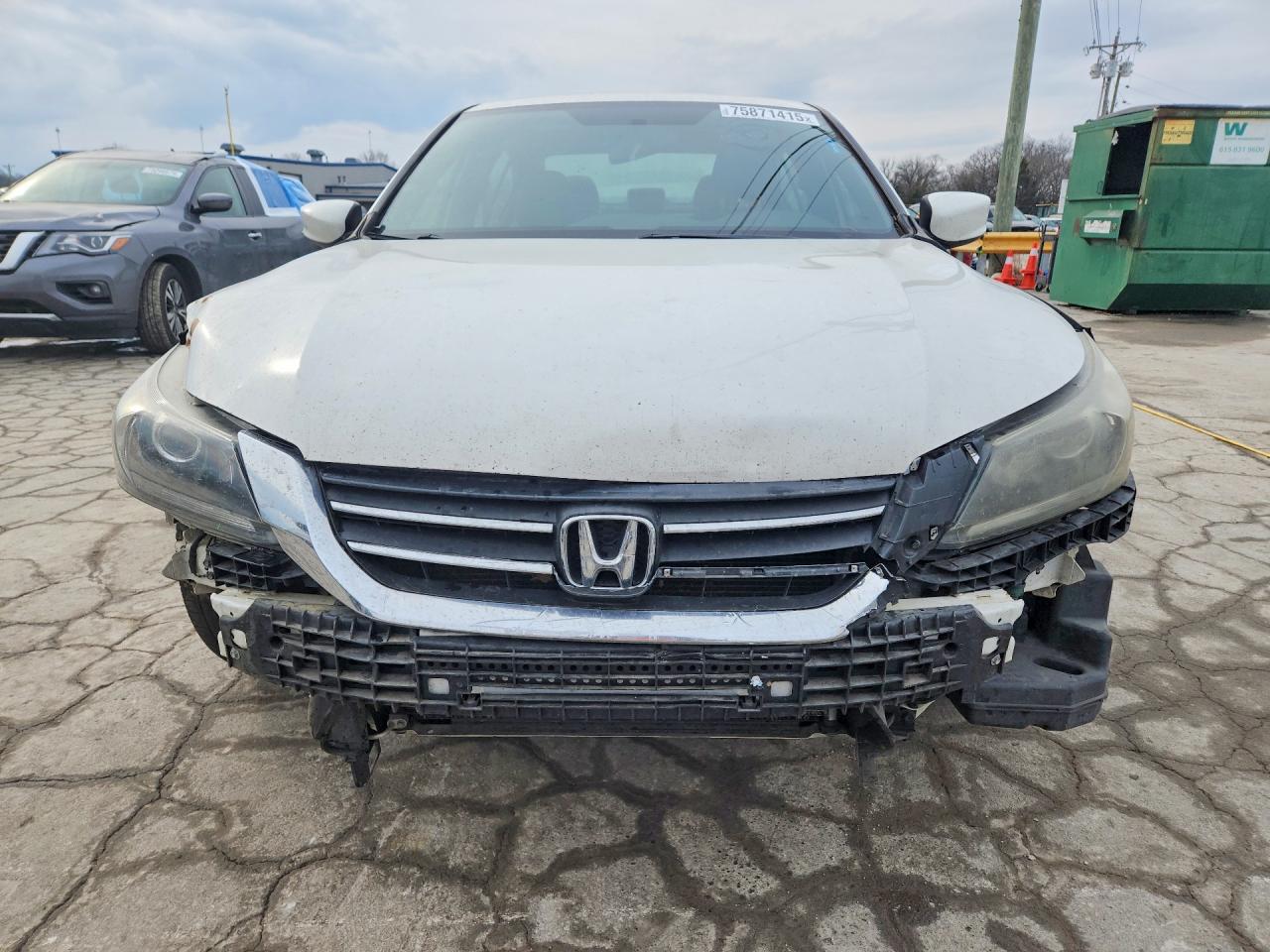 2015 HONDA ACCORD LX photo 13