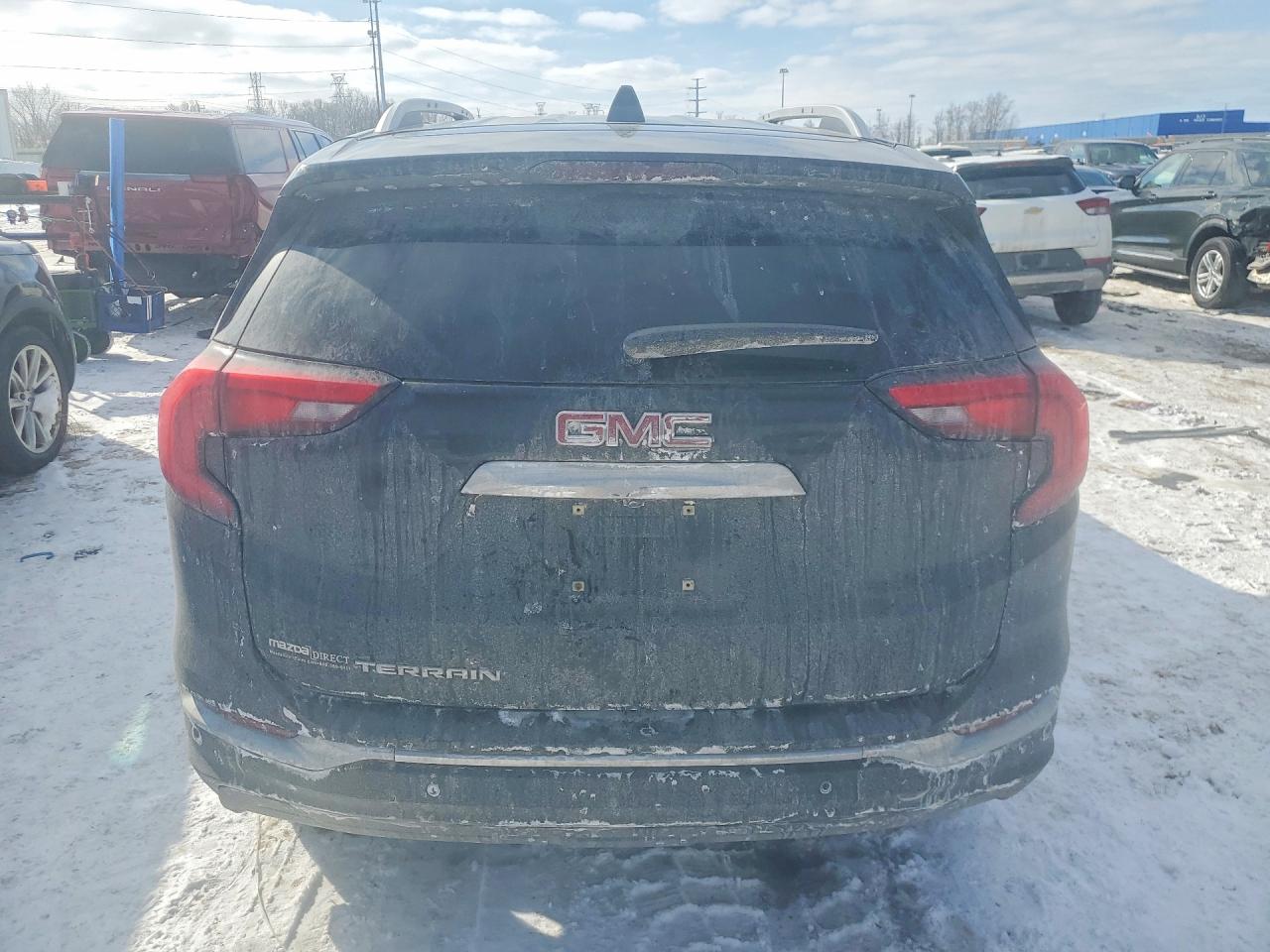 2019 GMC TERRAIN SLT photo 11
