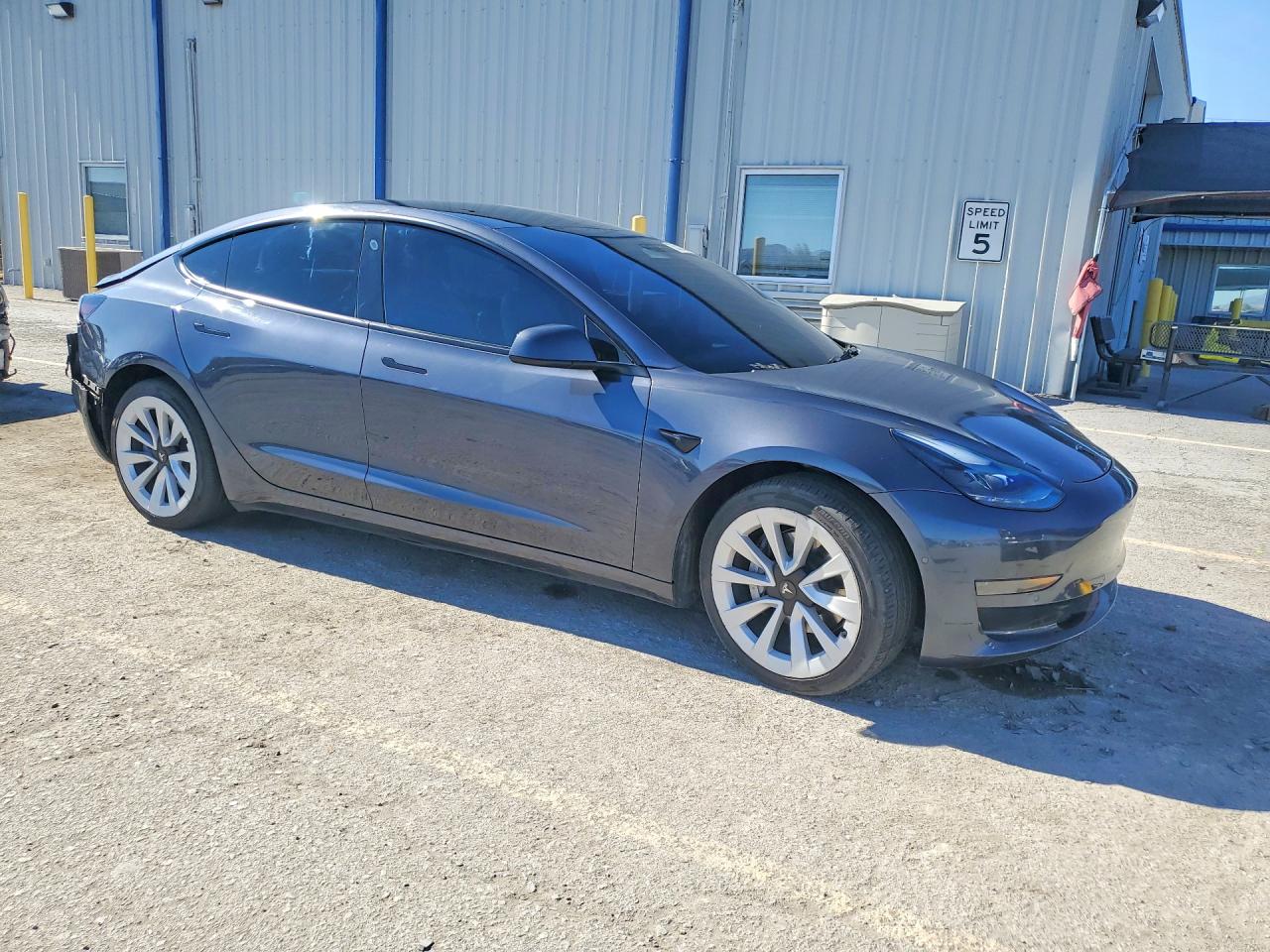 2022 TESLA MODEL 3 photo 7