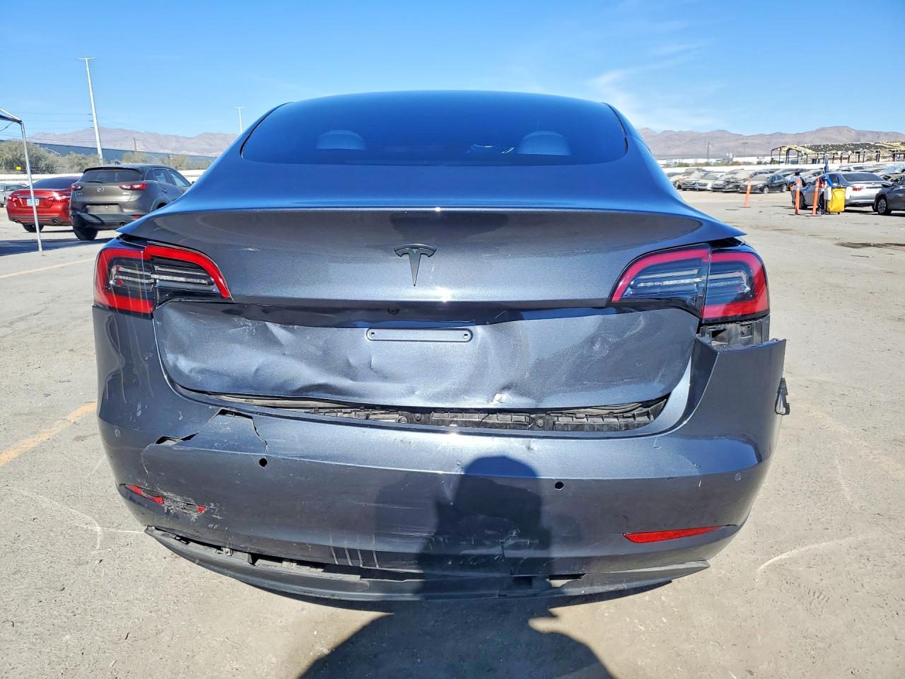 2022 TESLA MODEL 3 photo 11