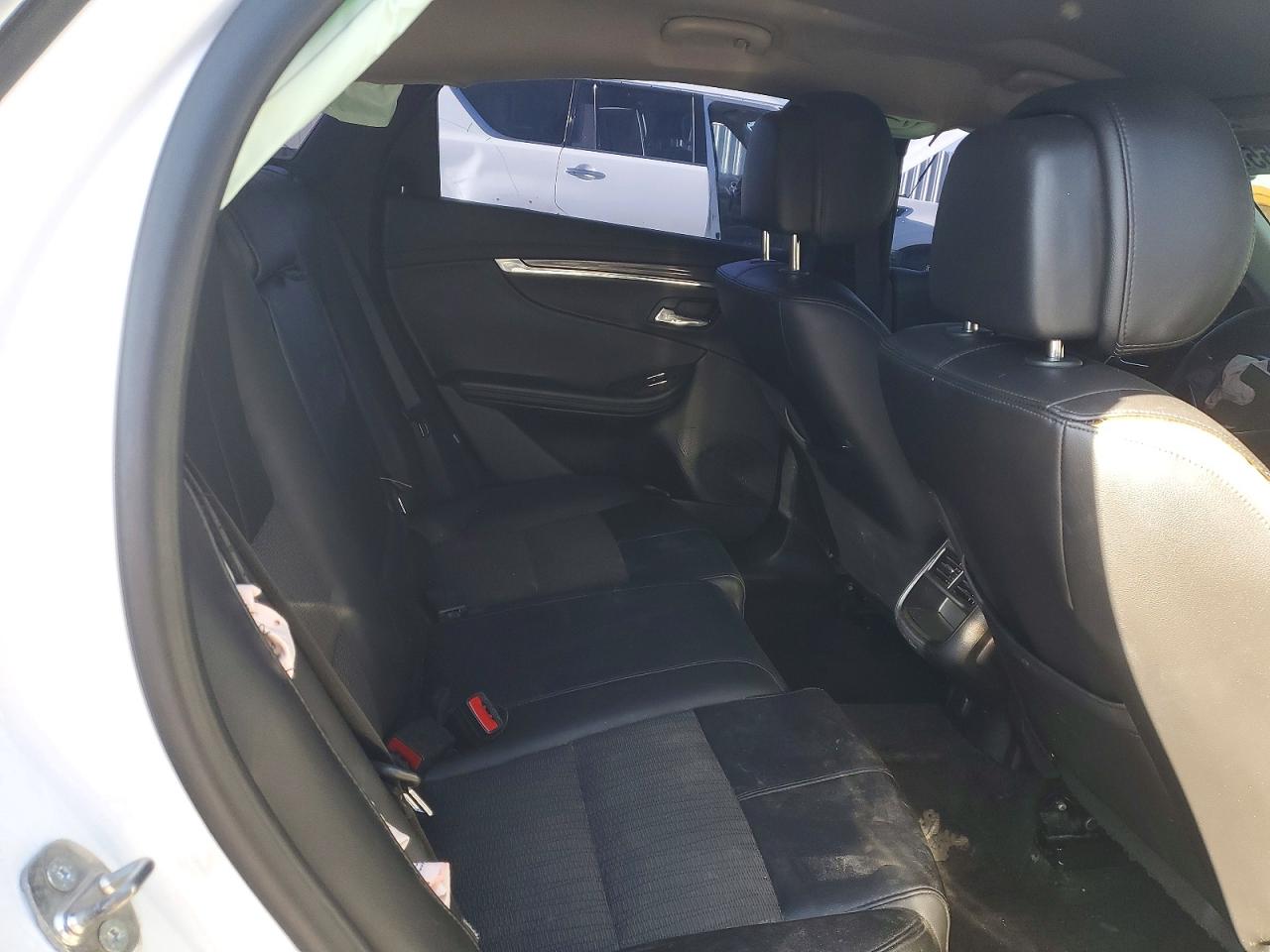 2014 CHEVROLET IMPALA LT photo 10