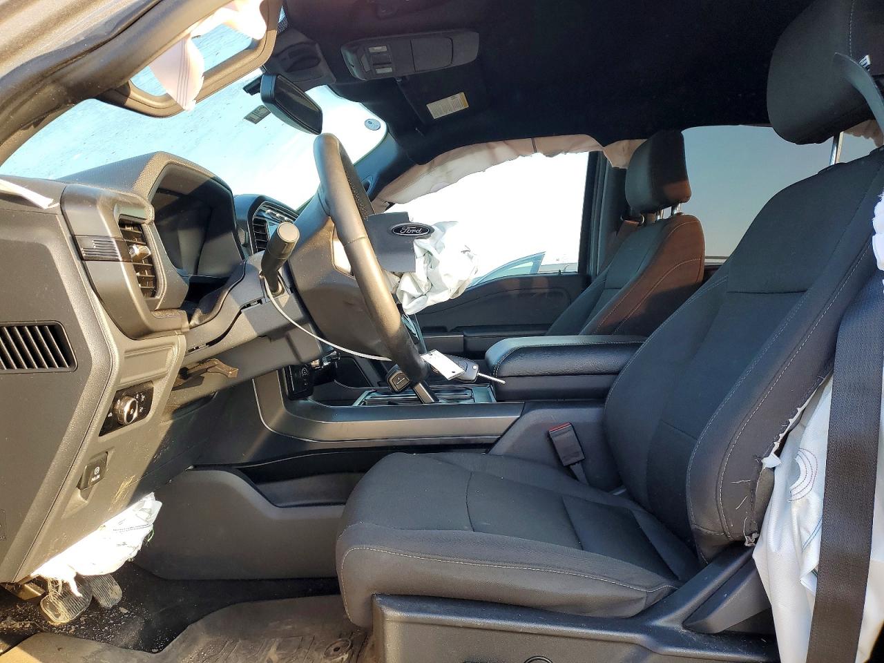 2024 FORD F150 XLT photo 7