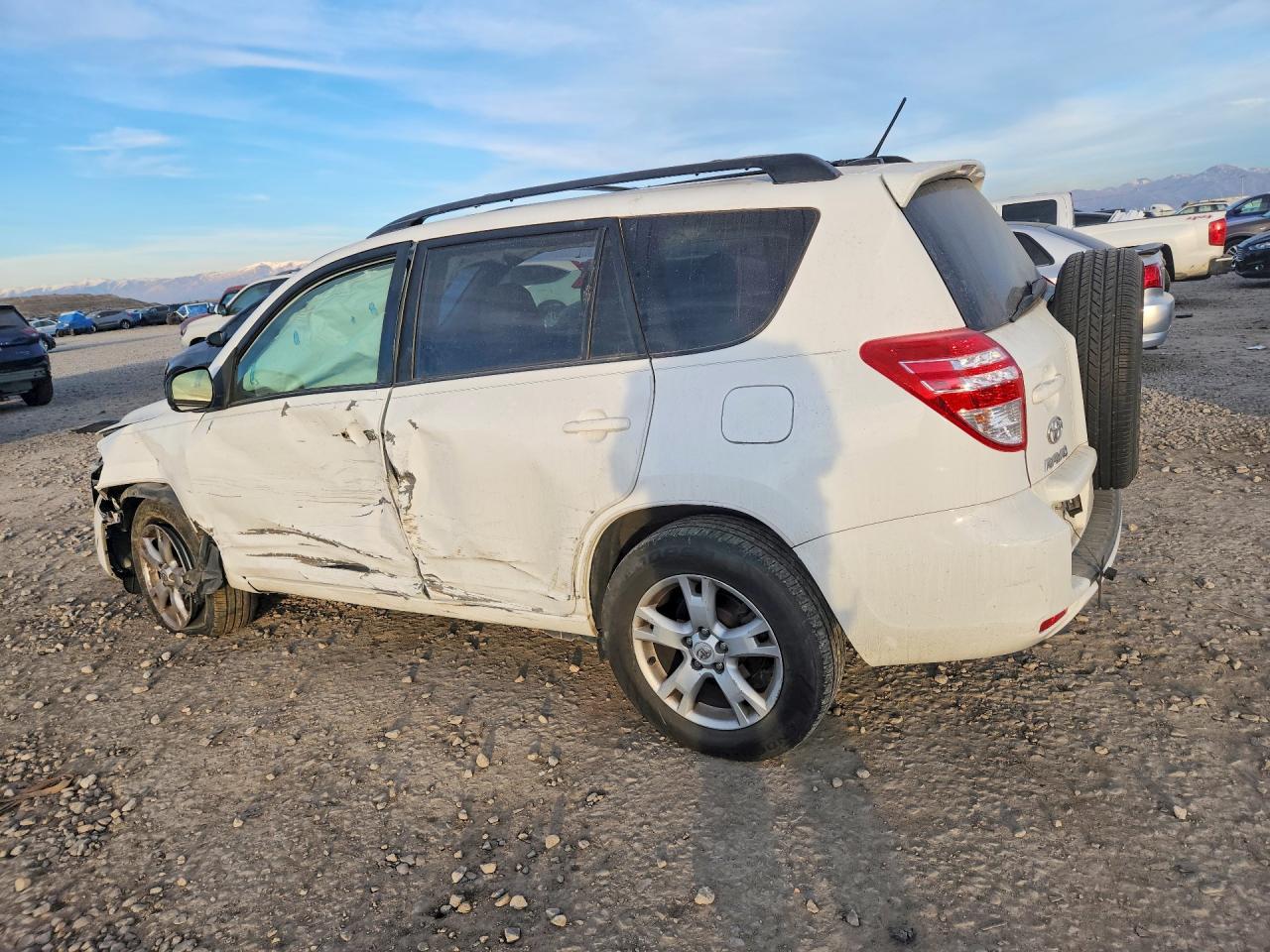 2012 TOYOTA RAV4 BASE photo 2