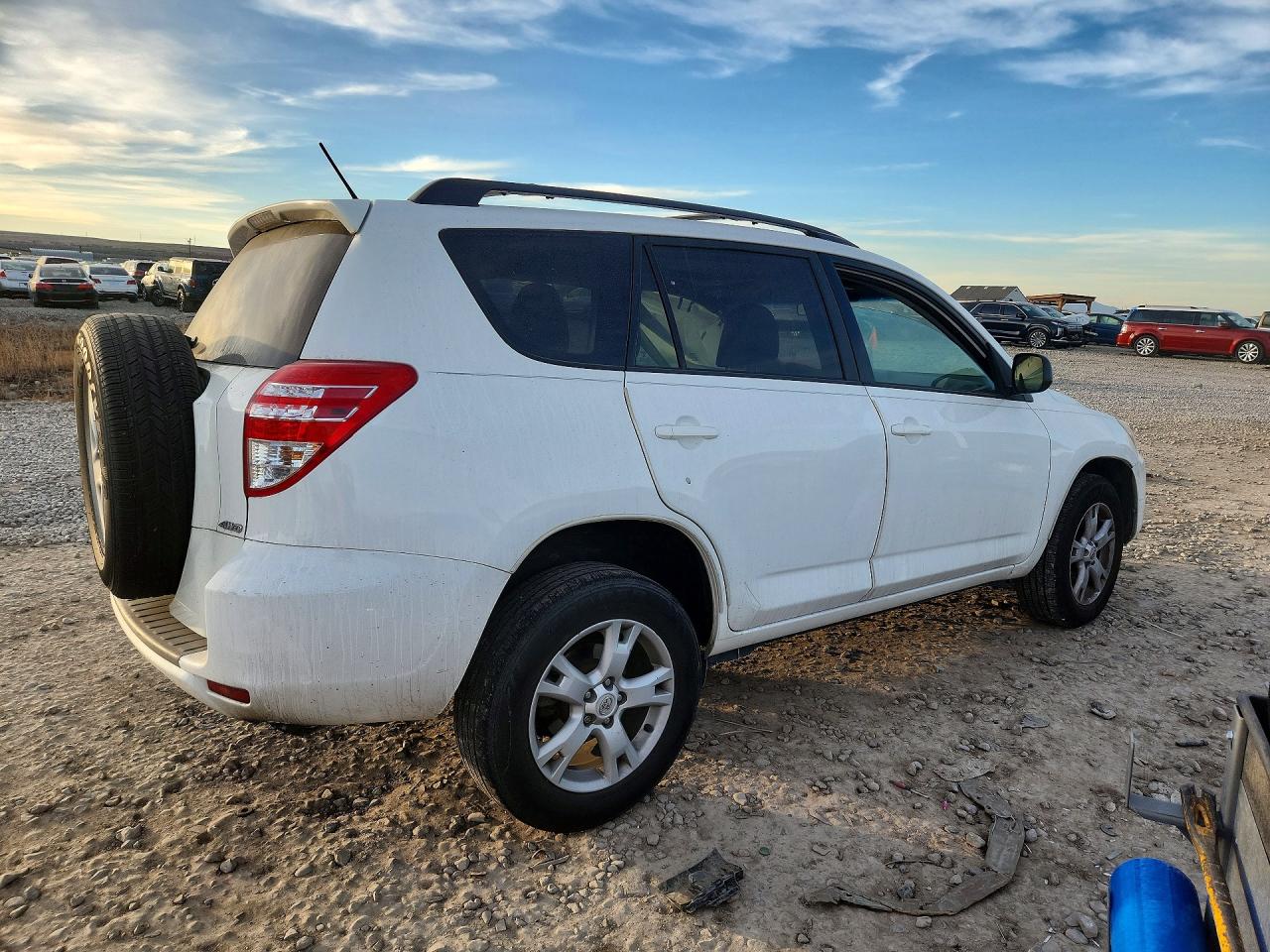2012 TOYOTA RAV4 BASE photo 3