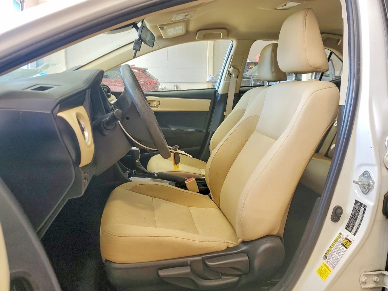 2018 TOYOTA COROLLA LE photo 7