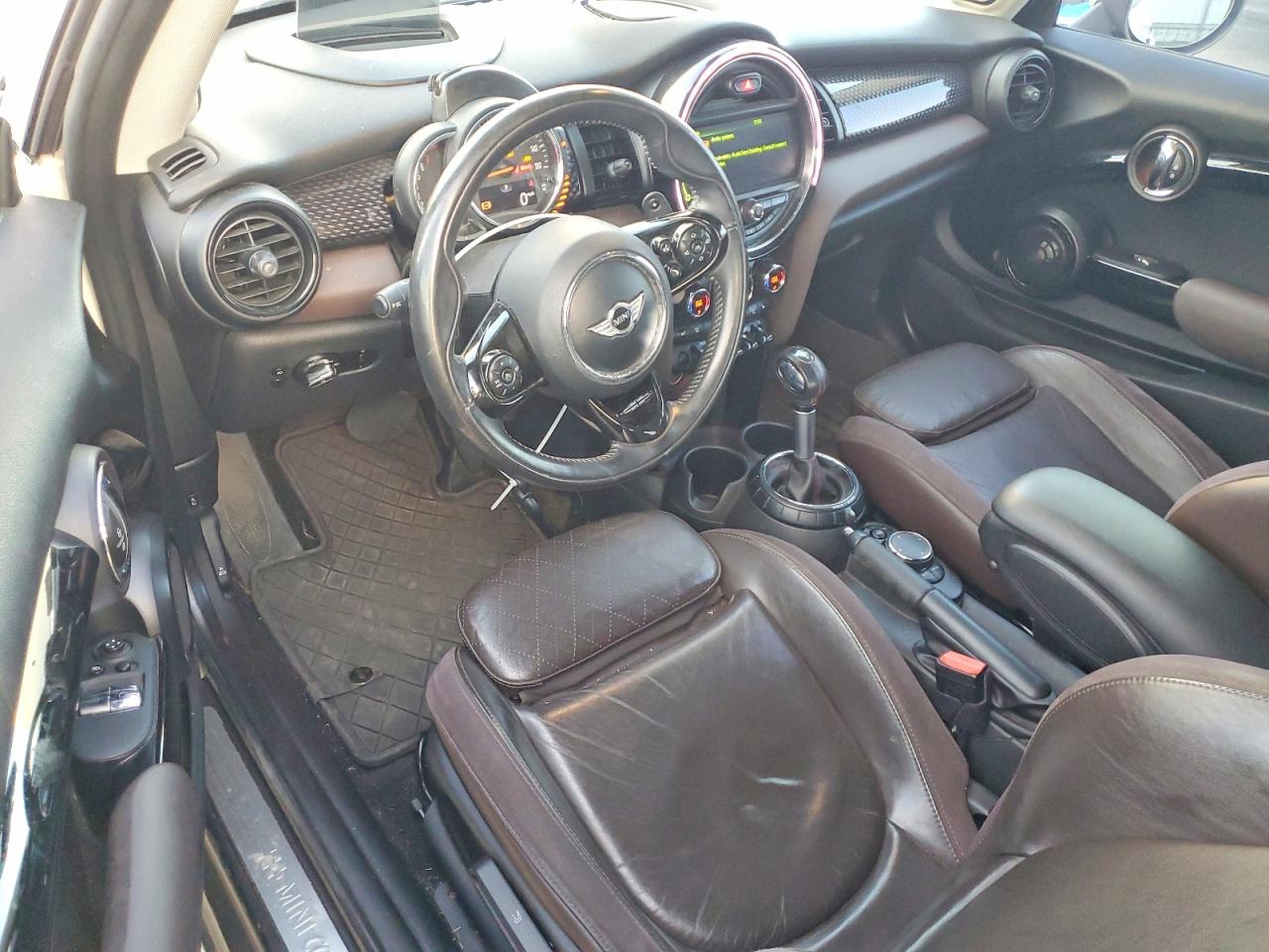 2017 MINI COOPER S photo 8