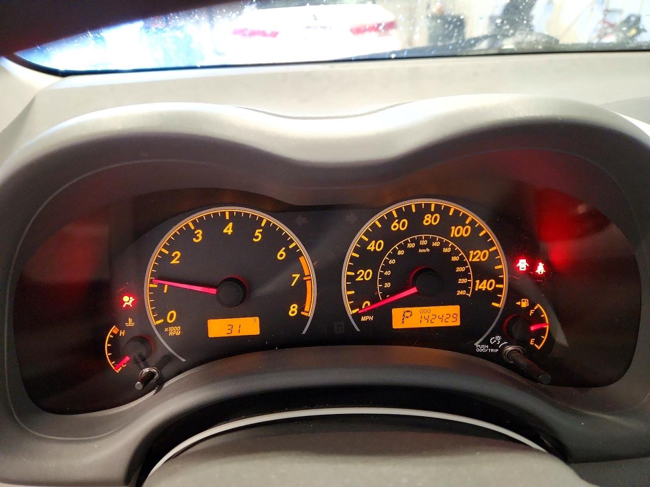 2010 TOYOTA COROLLA LE photo 9