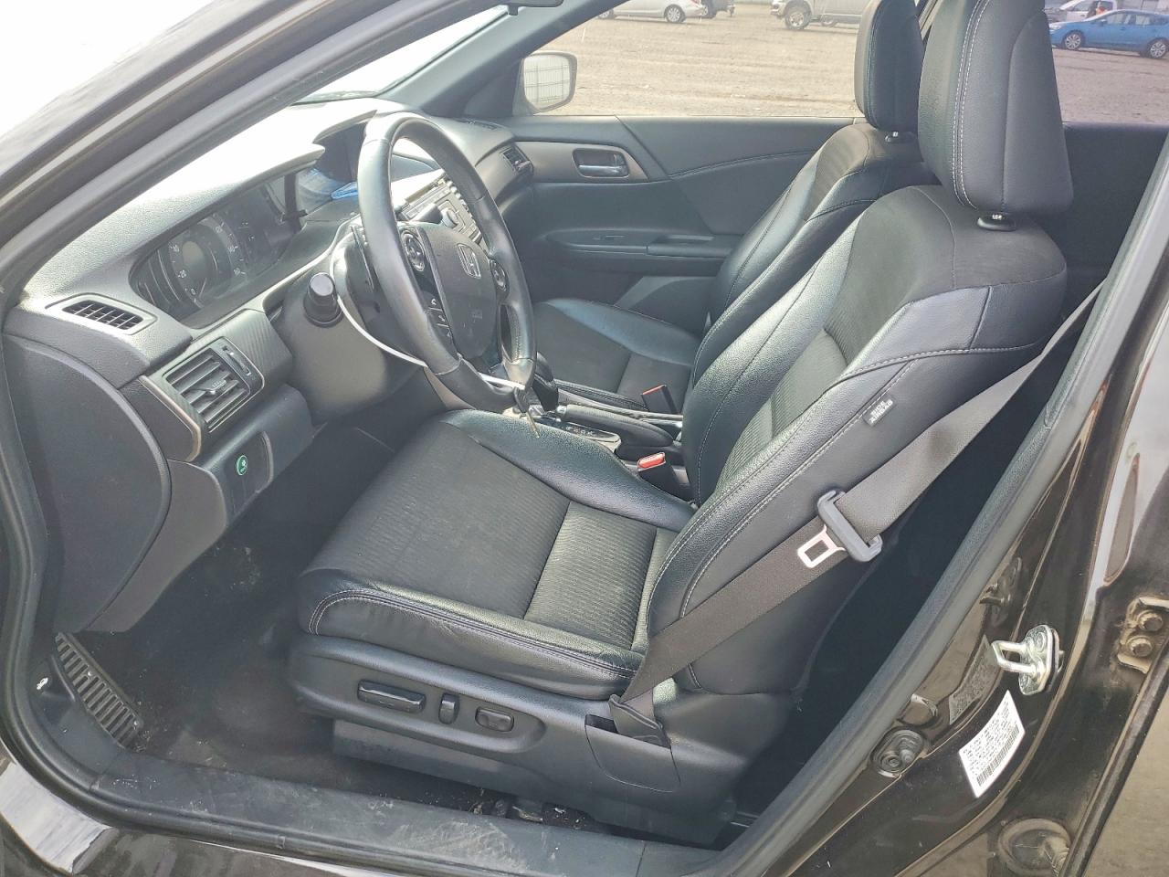 2017 HONDA ACCORD SPORT photo 7