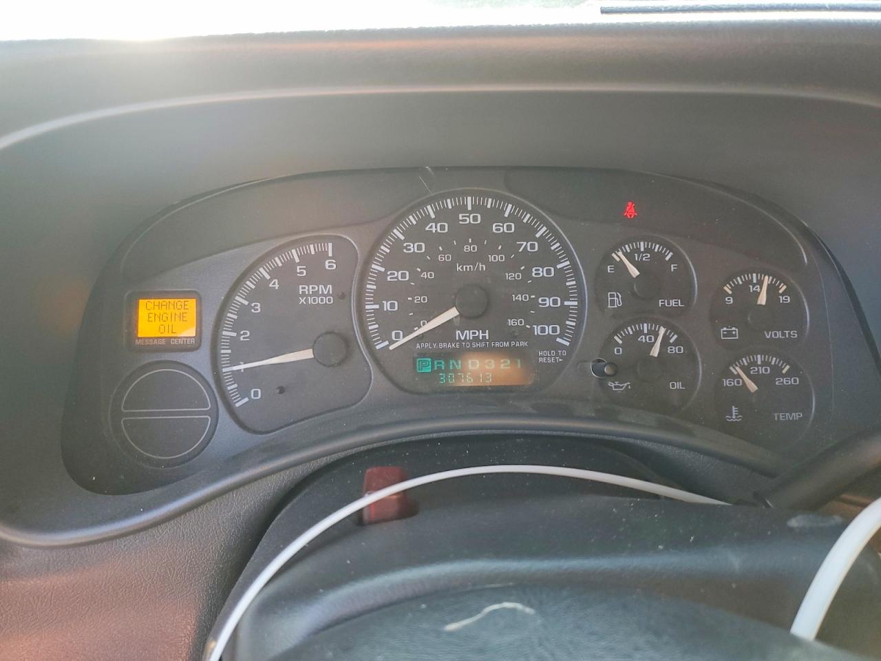 2002 CHEVROLET SUBURBAN C1500 photo 9