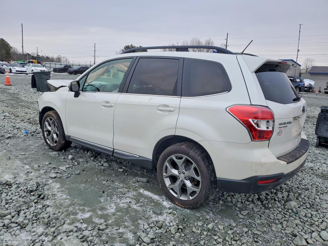 2015 SUBARU FORESTER 2.5I TOURING photo 2