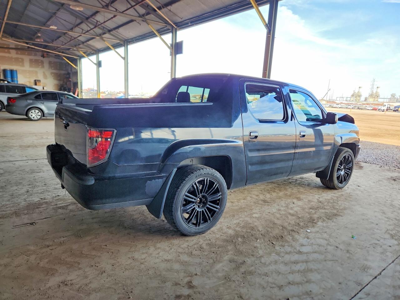 2013 HONDA RIDGELINE RTS photo 5