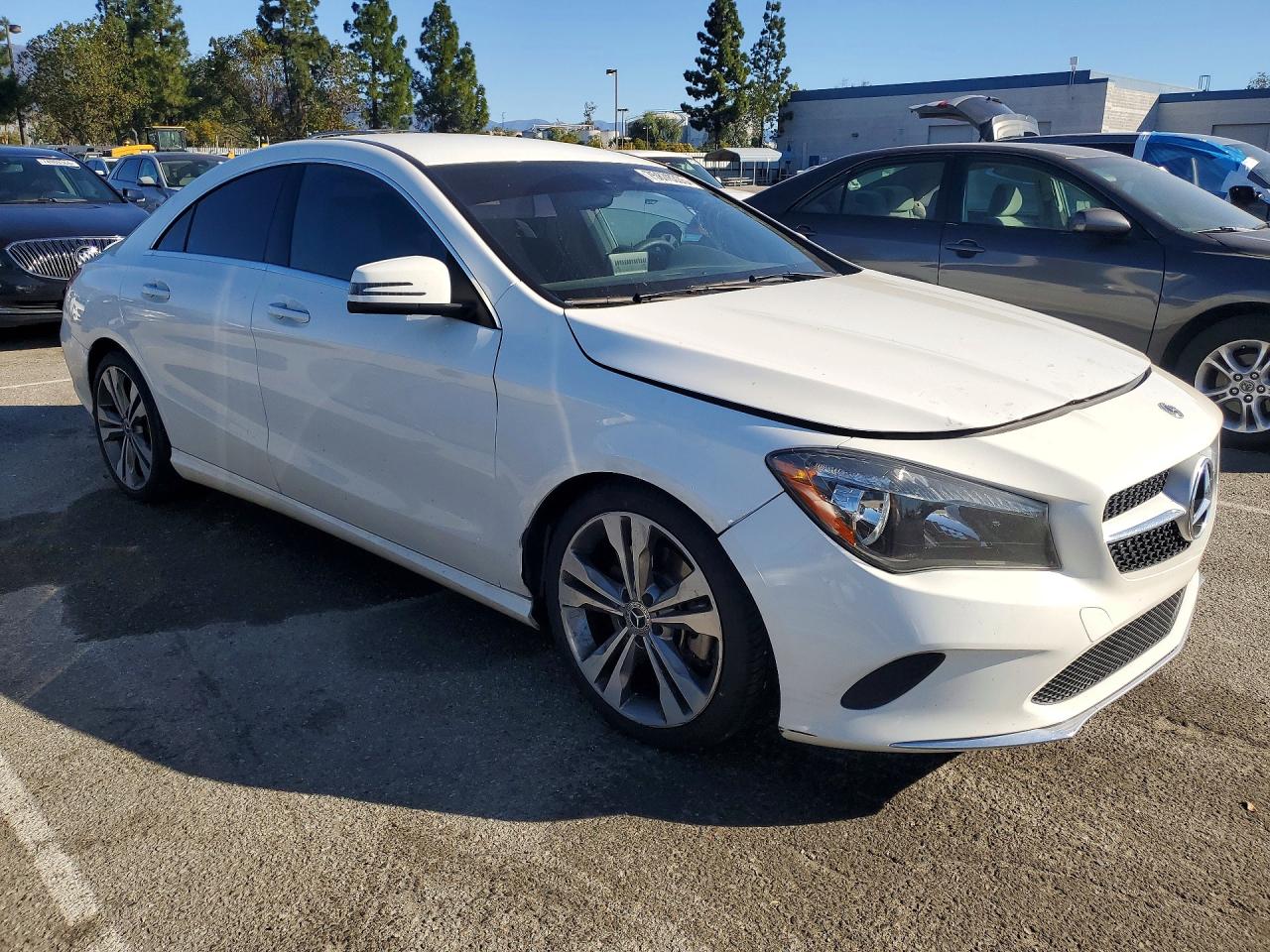 2019 MERCEDES-BENZ CLA 250 photo 4