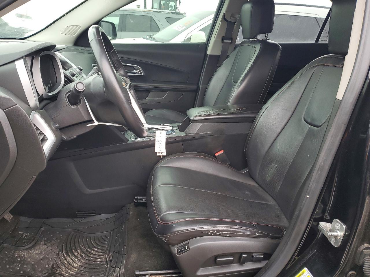 2017 CHEVROLET EQUINOX LT photo 13