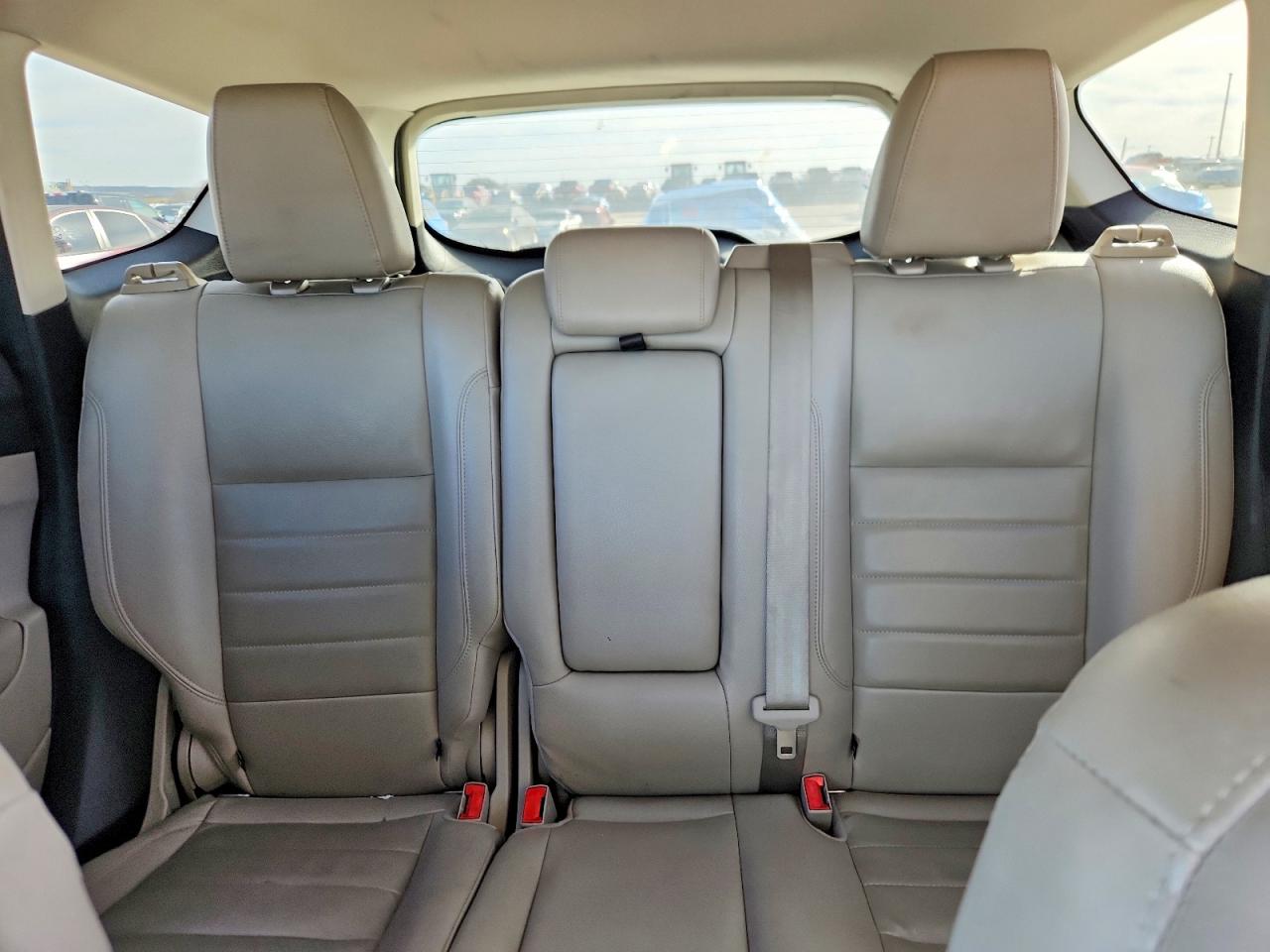 2015 FORD ESCAPE TITANIUM photo 18