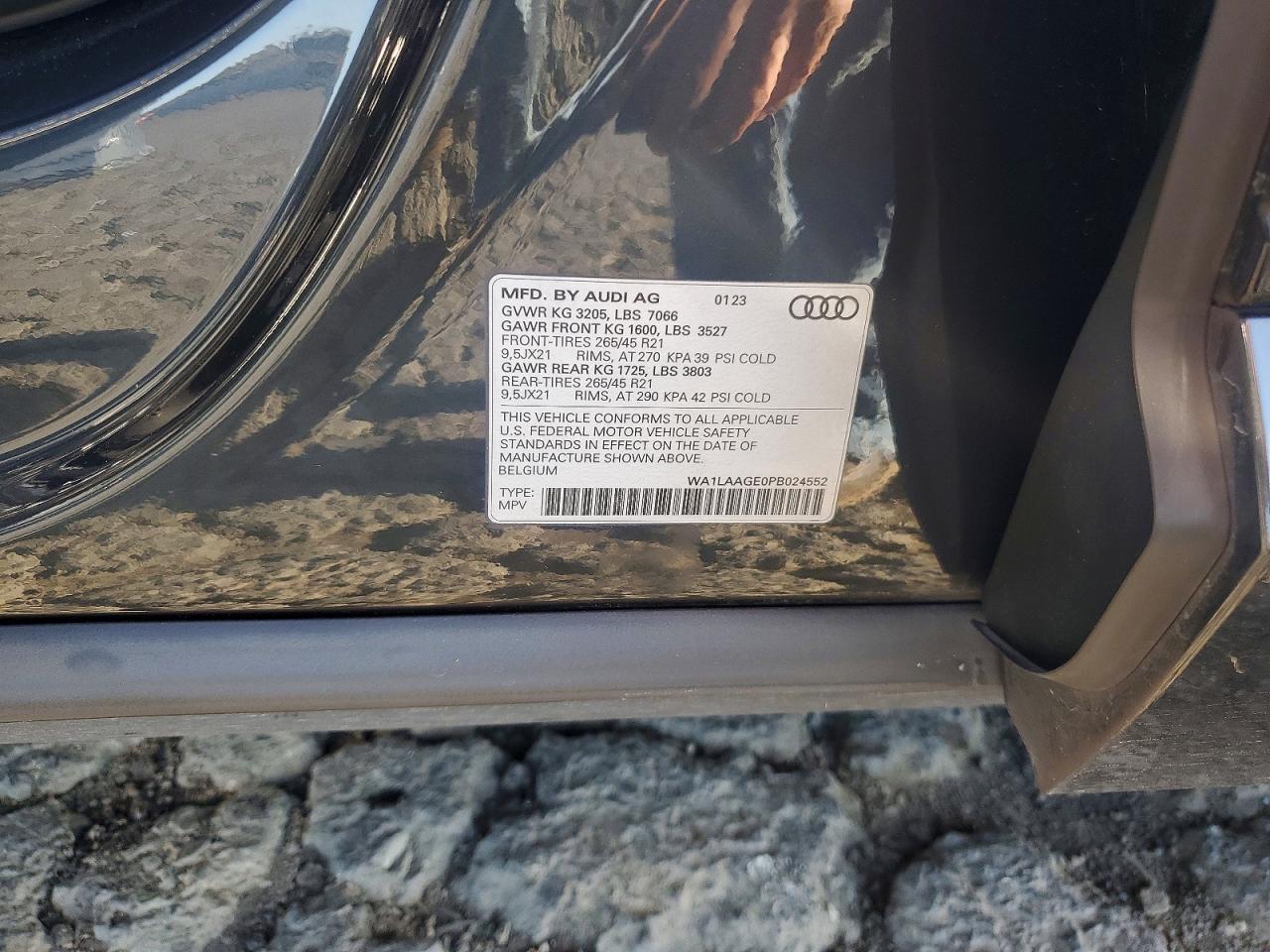 2023 AUDI E-TRON PREMIUM PLUS photo 23