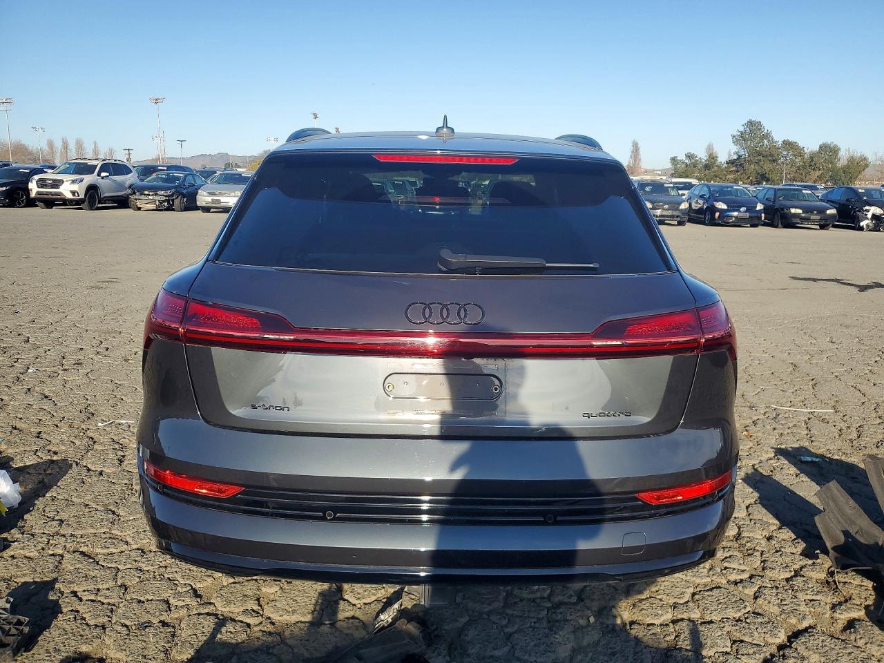 2023 AUDI E-TRON PREMIUM PLUS photo 11