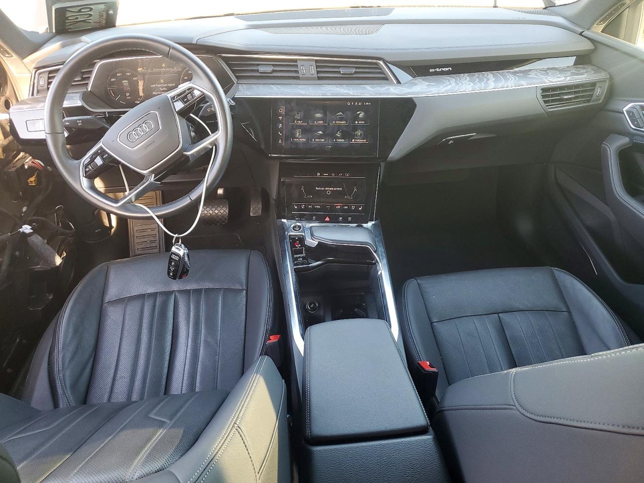 2023 AUDI E-TRON PREMIUM PLUS photo 15