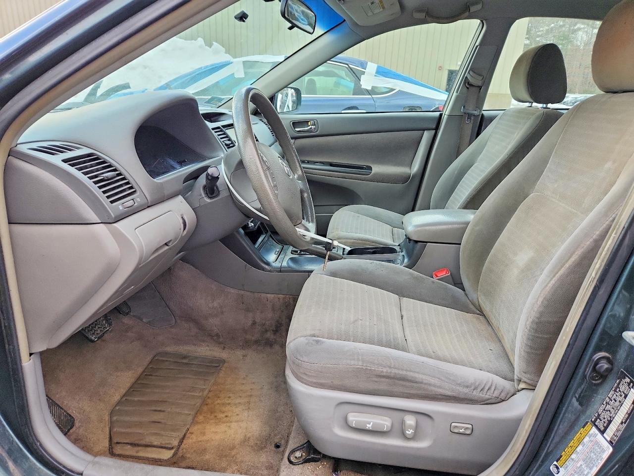 2006 TOYOTA CAMRY LE photo 13