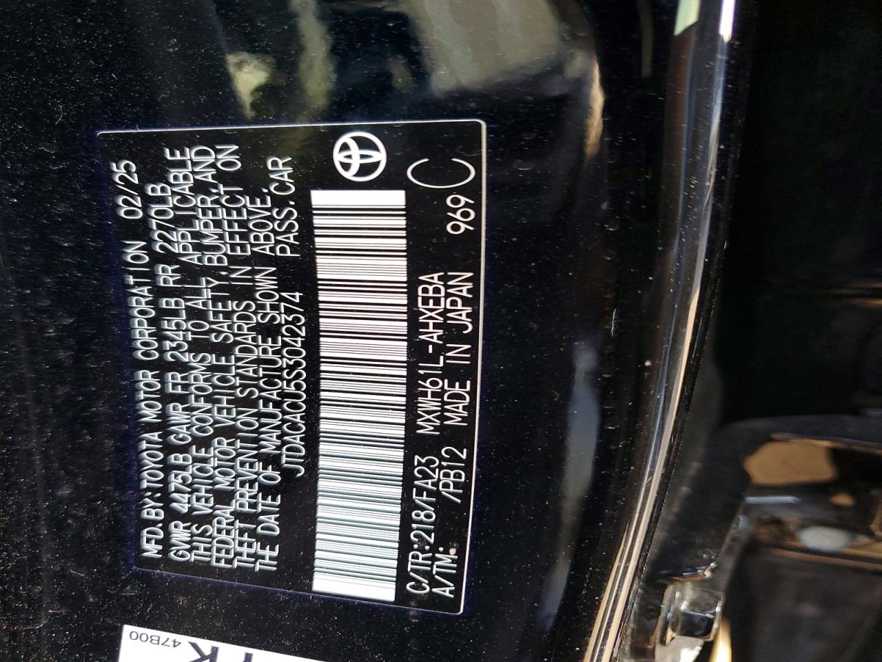 2025 TOYOTA PRIUS photo 37