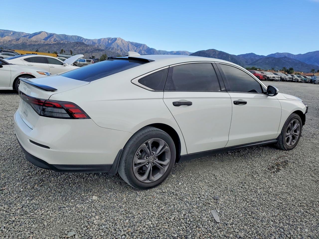 2024 HONDA ACCORD EX photo 7