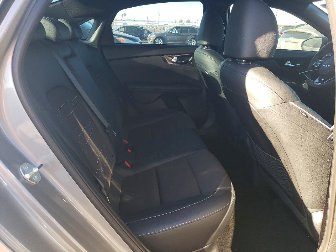 2024 KIA FORTE GT LINE photo 19