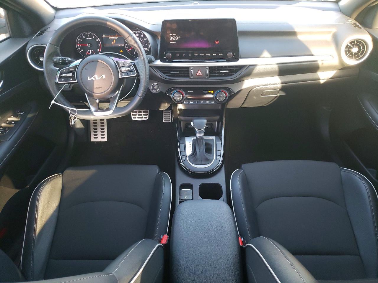 2024 KIA FORTE GT LINE photo 15