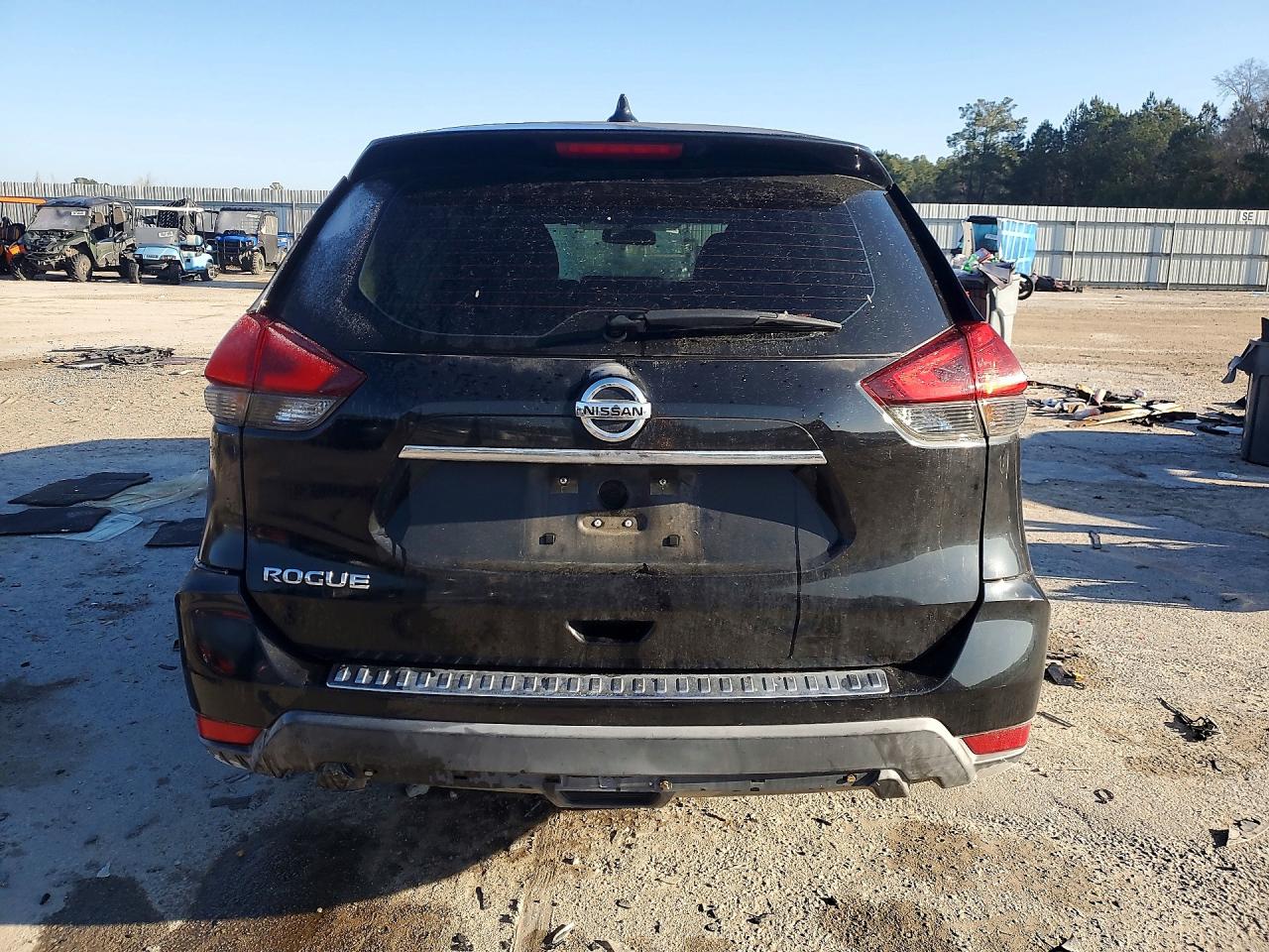 2017 NISSAN ROGUE S photo 6