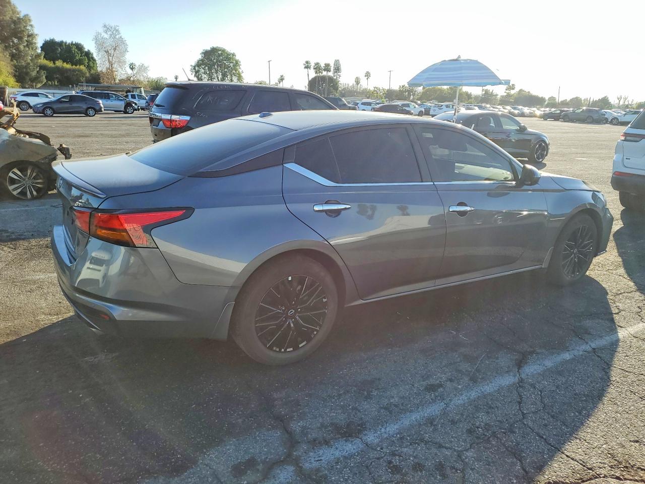 2025 NISSAN ALTIMA SV photo 5