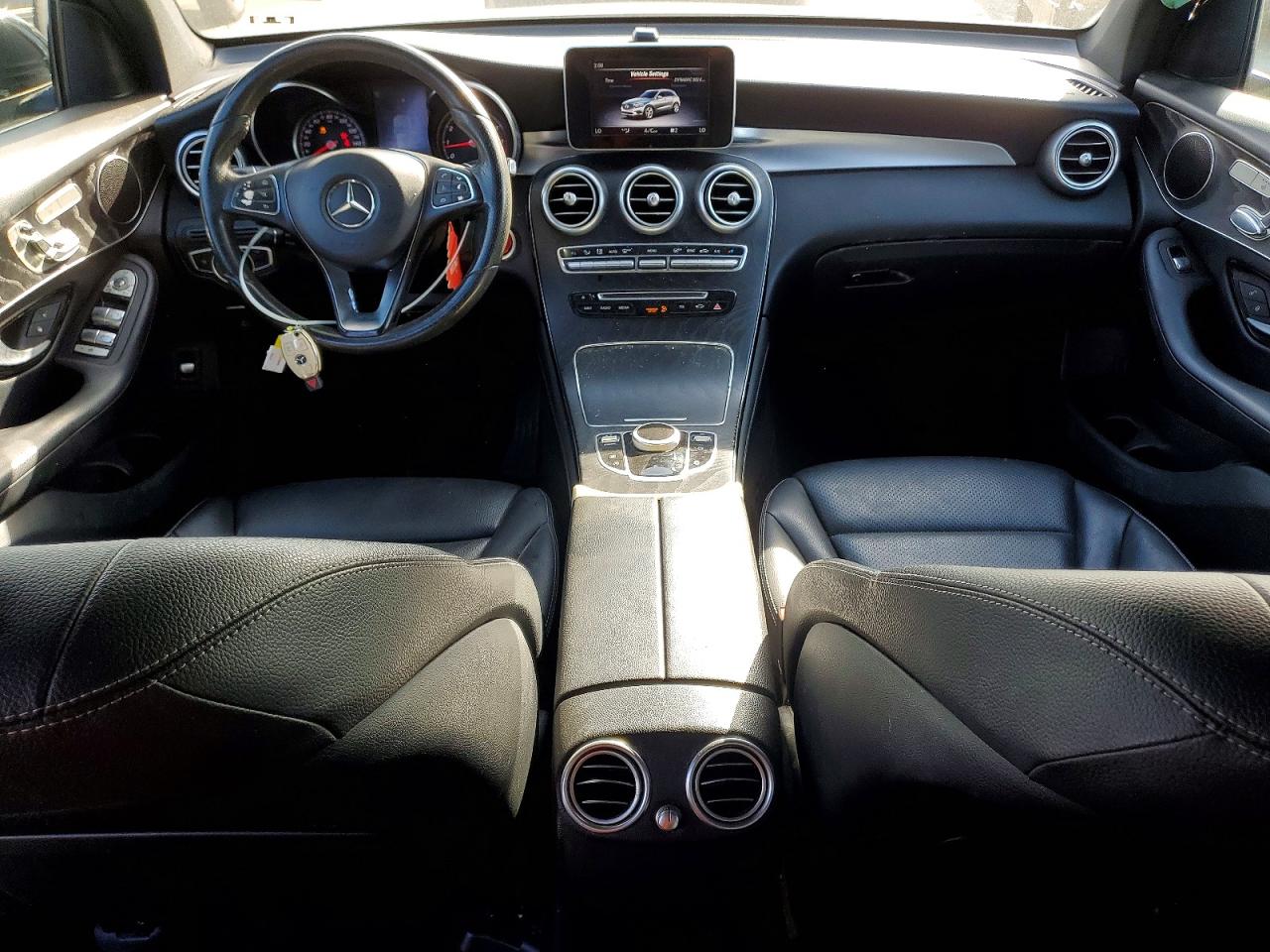 2018 MERCEDES-BENZ GLC 300 photo 15