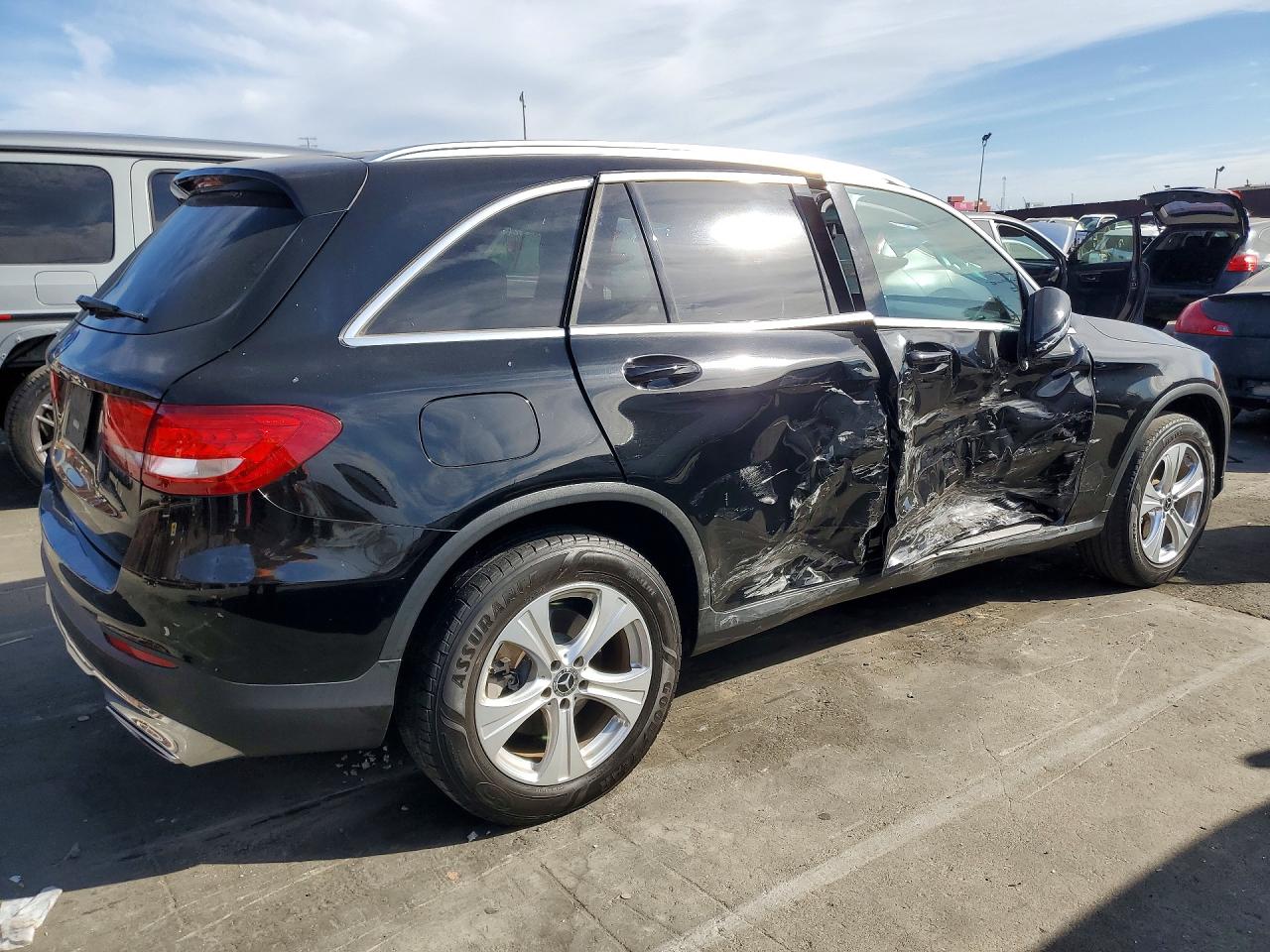 2018 MERCEDES-BENZ GLC 300 photo 5