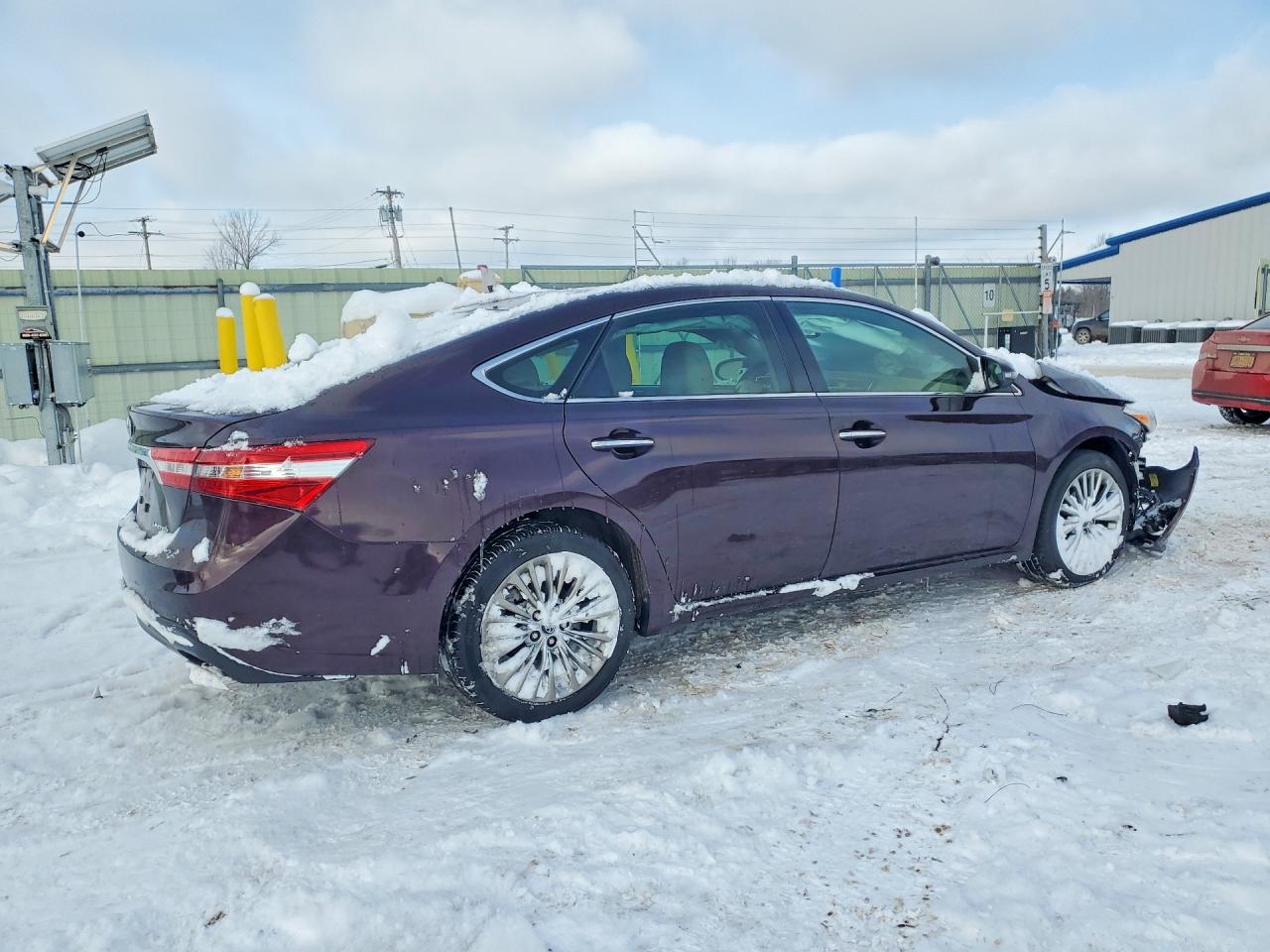 2013 TOYOTA AVALON BASE photo 5