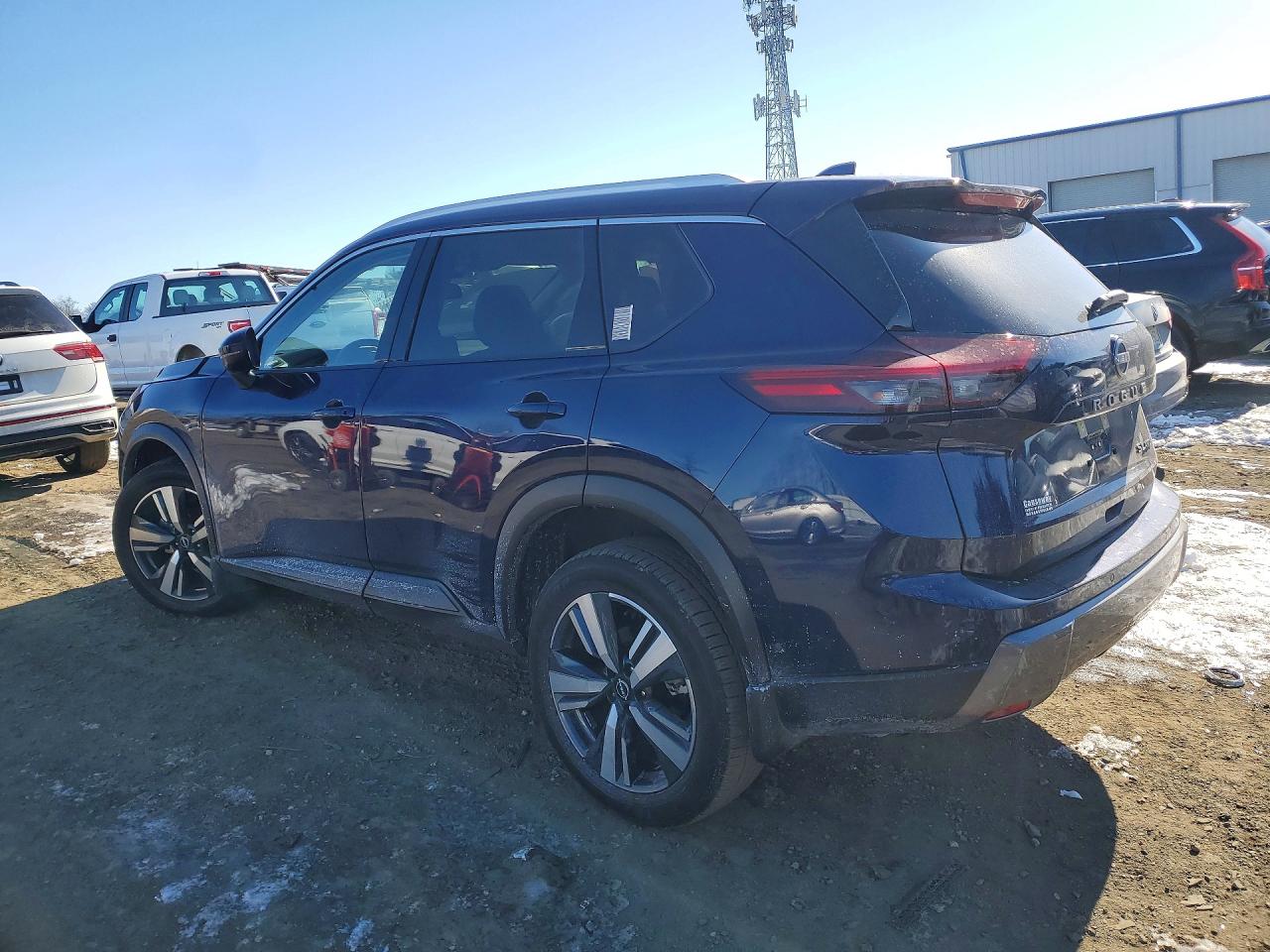 2024 NISSAN ROGUE SL photo 3