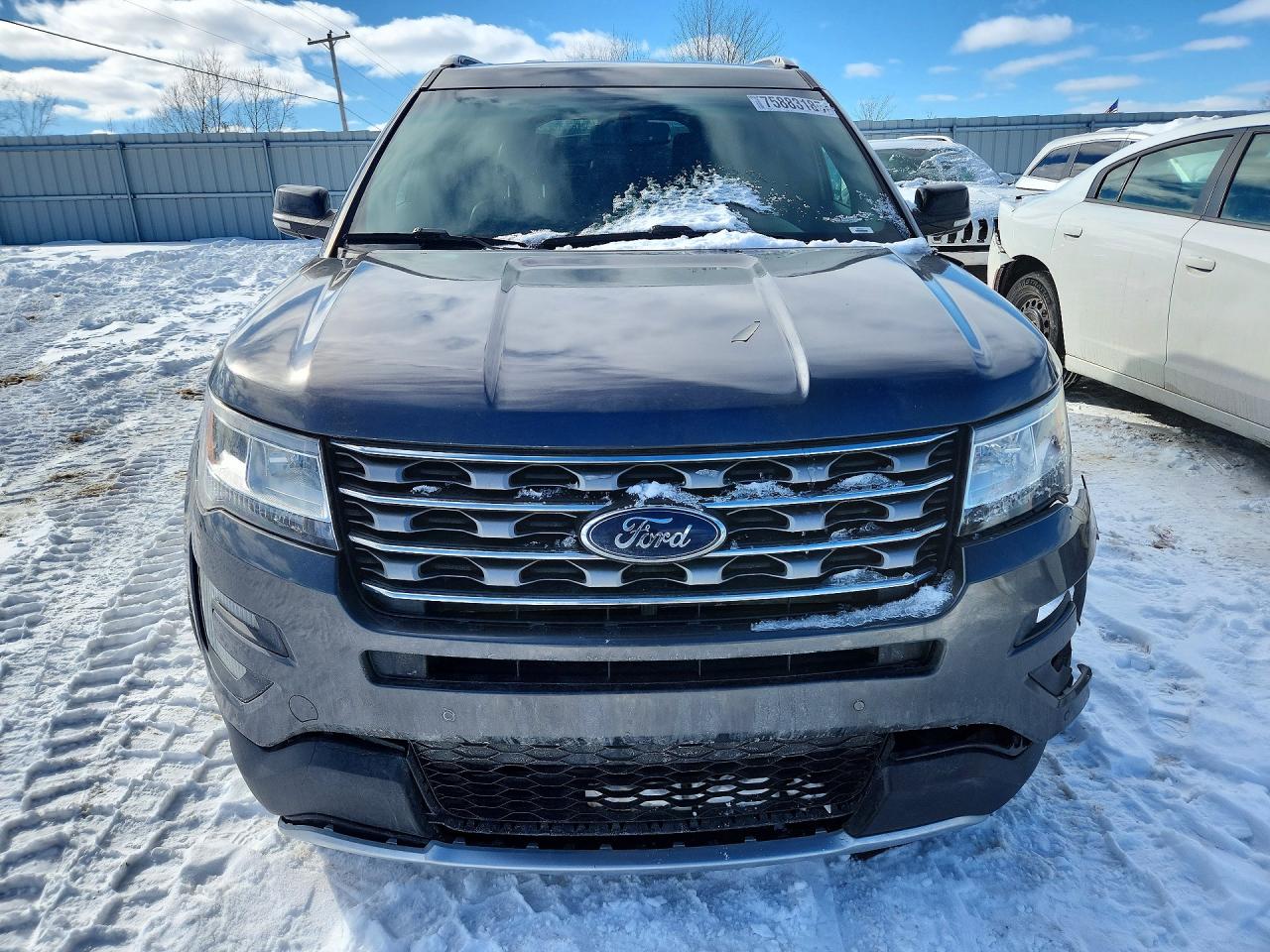 2016 FORD EXPLORER XLT photo 5
