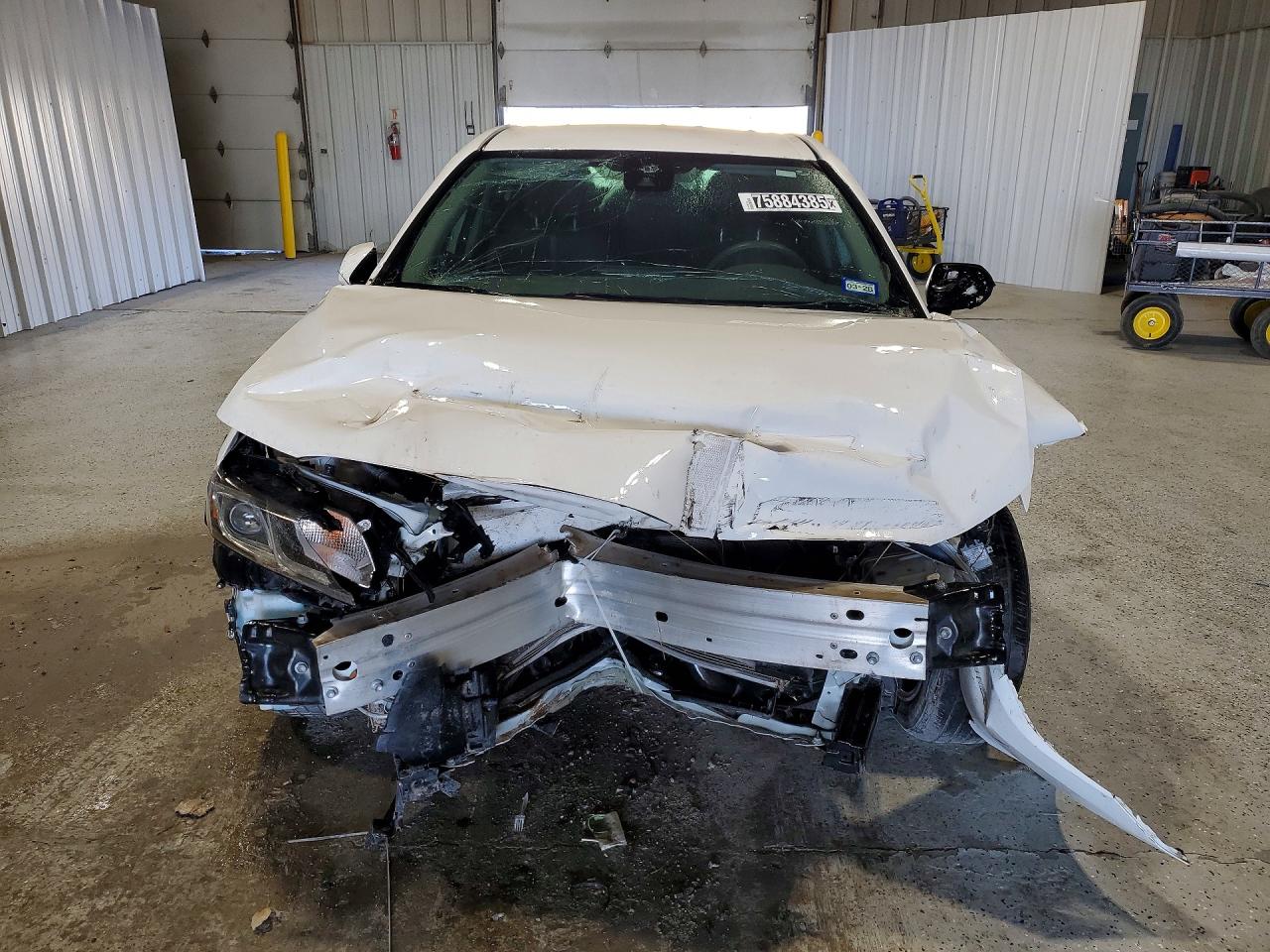 2022 TOYOTA CAMRY LE photo 13