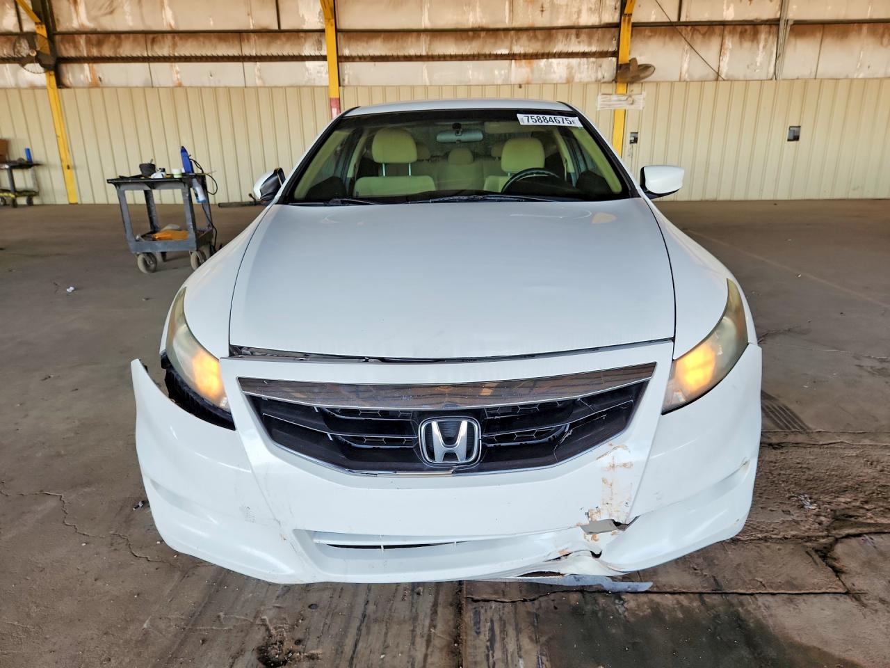 2012 HONDA ACCORD LX photo 5