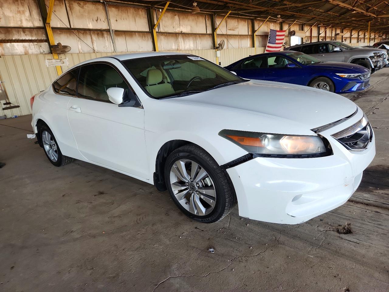 2012 HONDA ACCORD LX photo 4