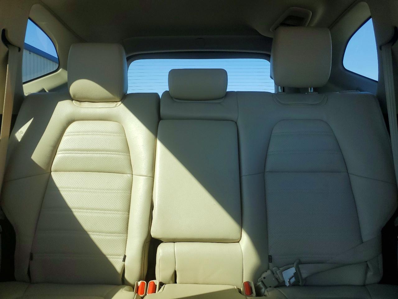 2018 HONDA CR-V LX photo 19