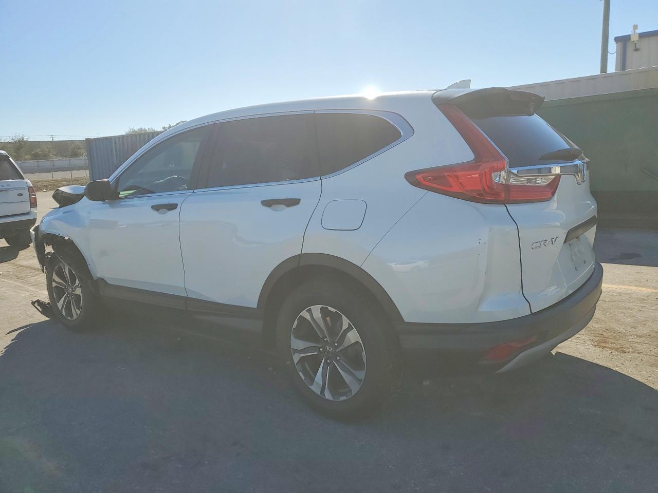 2018 HONDA CR-V LX photo 3
