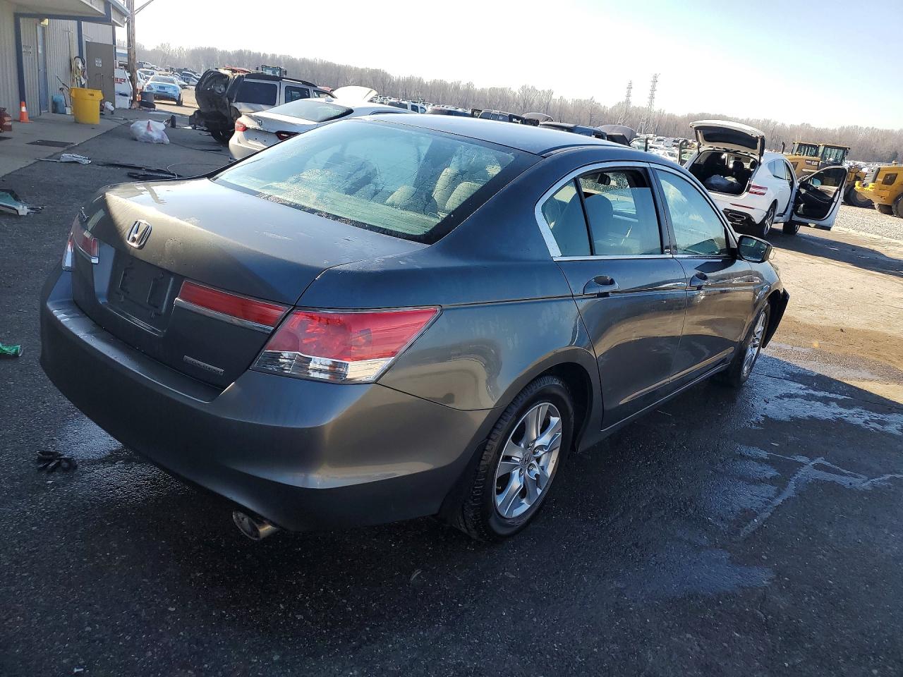 2011 HONDA ACCORD SE photo 3