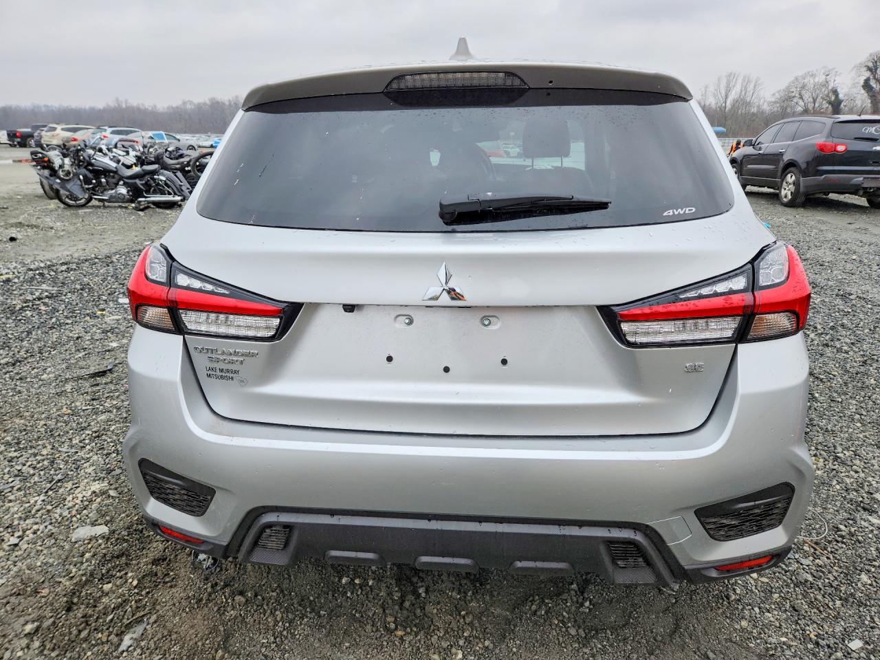 2025 MITSUBISHI OUTLANDER SPORT photo 16