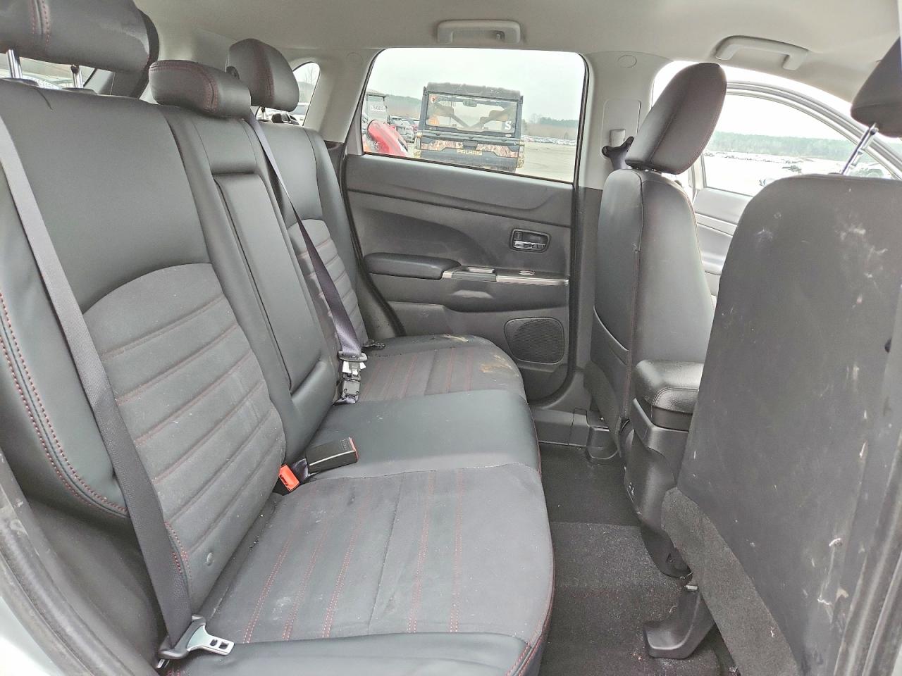 2025 MITSUBISHI OUTLANDER SPORT photo 31