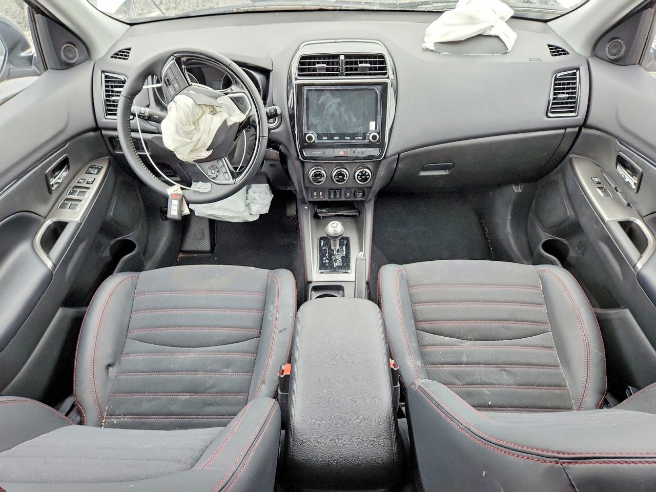 2025 MITSUBISHI OUTLANDER SPORT photo 22